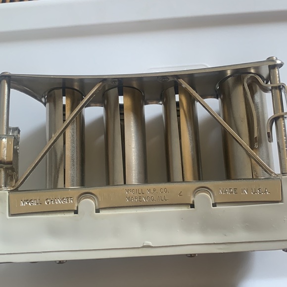 Vintage McGill 4 Barrel Coin Changer. Made in the USA. - Picture 2 of 5